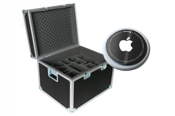 Travel Case with Apple AirTag